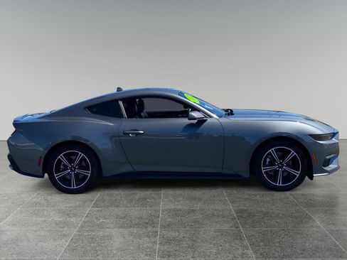 Used 2025 Ford Mustang Premium RWD image 6