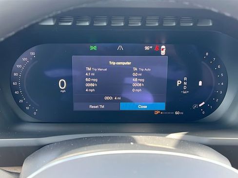 New 2026 Volvo XC90 B6 Plus w/ Protection Package Premier AWD/4WD image 21