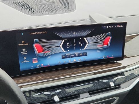 Certified 2024 BMW X7 xDrive40i image 15