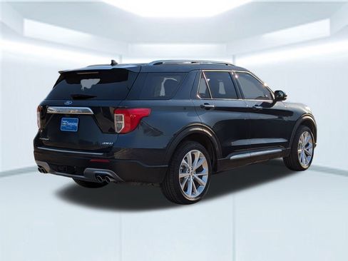 Used 2023 Ford Explorer Platinum w/ Technology Package image 6