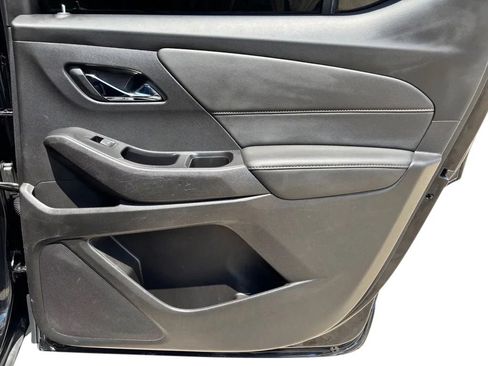 Used 2020 Chevrolet Traverse LS w/ LPO, Black Accent Package AWD/4WD image 24