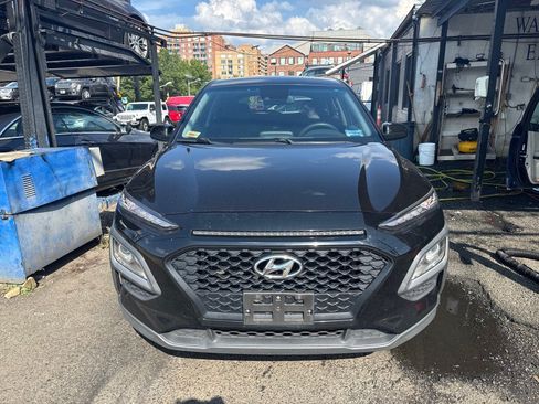 Used 2020 Hyundai Kona SE FWD image 3