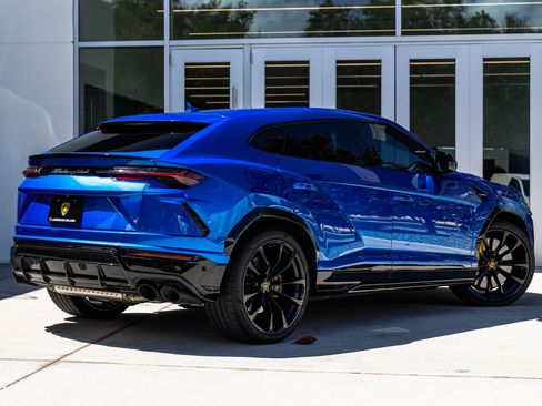 Used 2022 Lamborghini Urus image 21