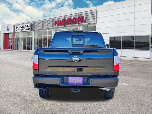 Certified 2024 Nissan Titan SV w/ SV Convenience Package image 6