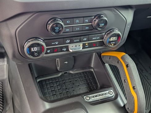 Used 2024 Ford Bronco Badlands AWD/4WD image 25