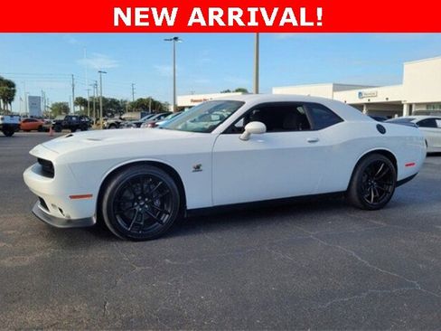 Used 2023 Dodge Challenger R/T Scat Pack image 1