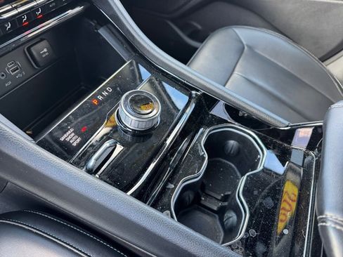 Used 2023 Jeep Grand Cherokee Limited w/ Trailer Tow Prep Group (B) image 14