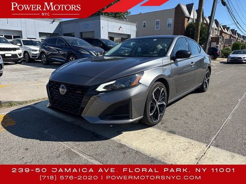 Used 2023 Nissan Altima 2.5 SR image 1