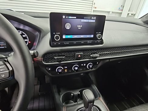 Used 2025 Honda HR-V Sport image 13