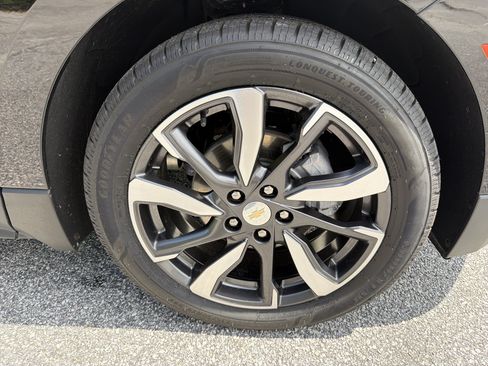Used 2023 Chevrolet Equinox Premier FWD image 14