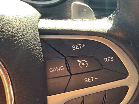 Used 2016 Dodge Challenger R/T Scat Pack RWD image 23
