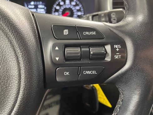 Used 2017 Kia Sorento FWD w/ LX Convenience Package image 29