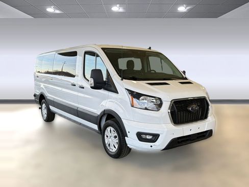 Used 2024 Ford Transit 350 XLT image 7
