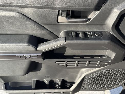 New 2025 Toyota Tacoma TRD Off-Road image 18