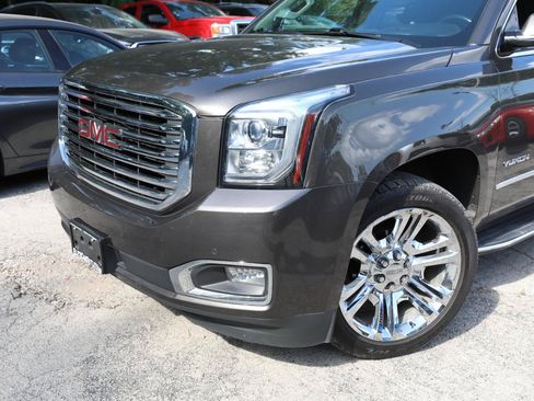 Used 2019 GMC Yukon SLT w/ Premium Edition AWD/4WD image 2