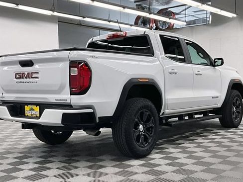 Used 2024 GMC Canyon Elevation w/ Convenience Package AWD/4WD image 14