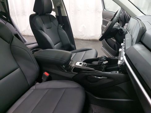 New 2025 Kia Telluride S image 10