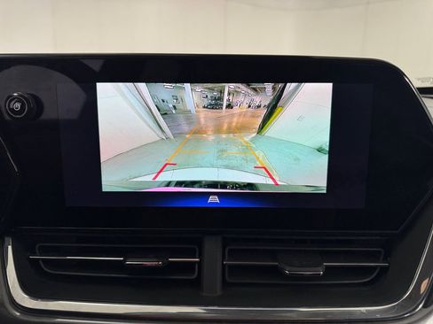 Used 2024 Chevrolet Trax ACTIV w/ Sunroof Package image 26