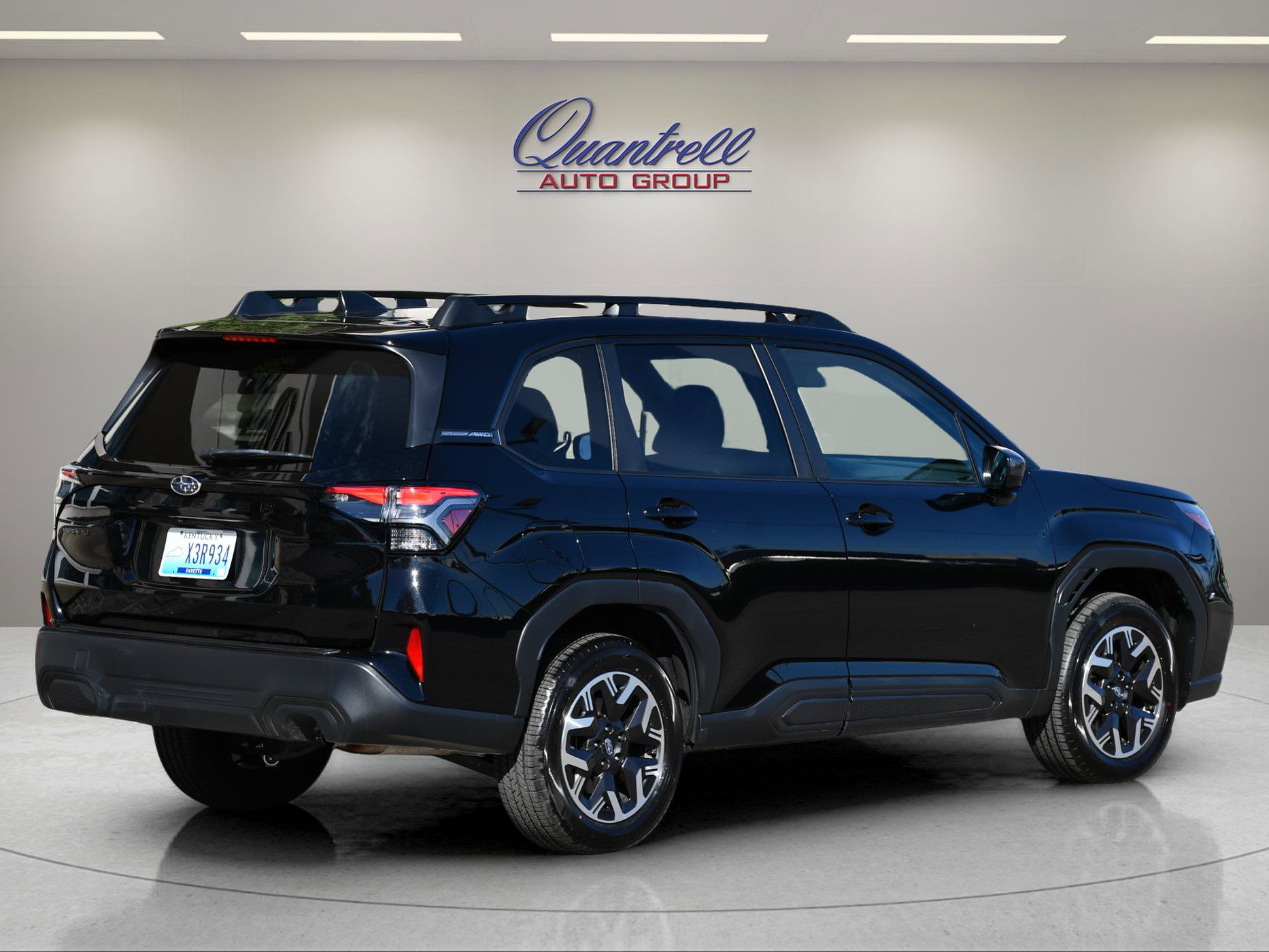 Used 2026 Subaru Forester Premium AWD/4WD image 3
