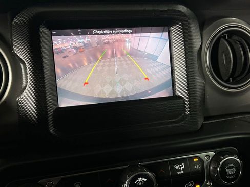 Used 2021 Jeep Wrangler Unlimited Sport image 21