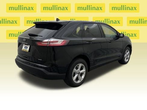 New 2024 Ford Edge SE image 16