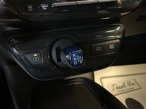 Used 2021 Toyota Prius LE w/ Carpet Mat Package (TMS) AWD/4WD image 16