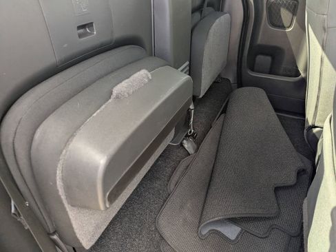 Used 2025 Nissan Frontier S RWD image 14
