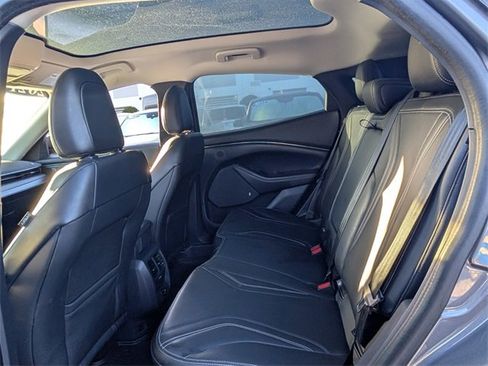 Used 2021 Ford Mustang Mach-E Premium image 7