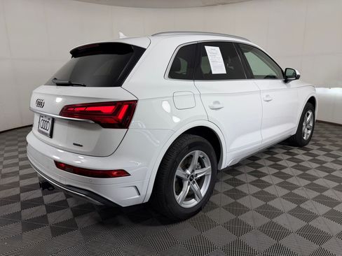Used 2021 Audi Q5 2.0T Premium w/ Convenience Package AWD/4WD image 9