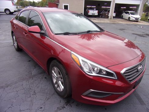 Used 2016 Hyundai Sonata SE image 5