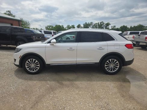 Used 2016 Lincoln MKX Reserve w/ Luxury Package FWD image 5