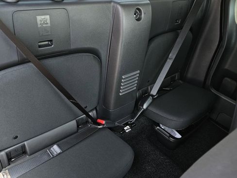 New 2026 Nissan Frontier S image 9