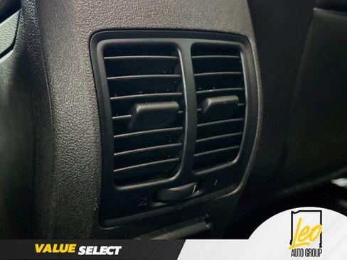 Used 2017 Ford Escape SE w/ Equipment Group 201A AWD/4WD image 27