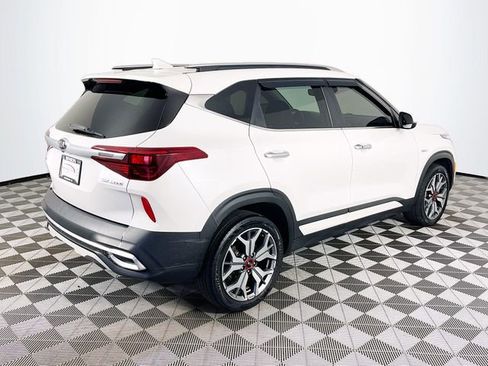 Used 2021 Kia Seltos SX w/ SX Sunroof Package AWD/4WD image 8