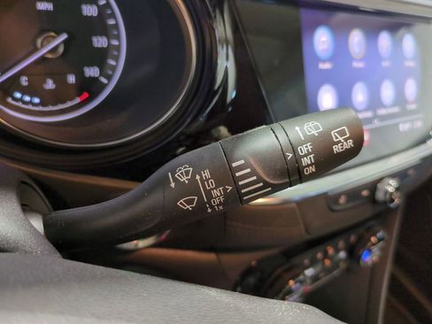 Used 2022 Buick Encore GX Select w/ Sport Touring Package image 31