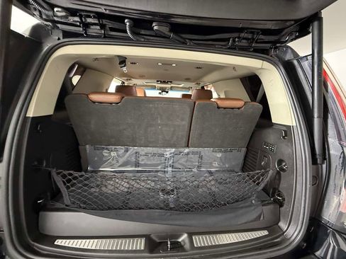 Used 2019 Cadillac Escalade Luxury image 37