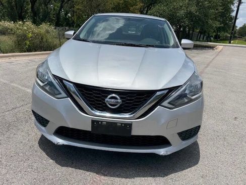 Used 2016 Nissan Sentra S image 6