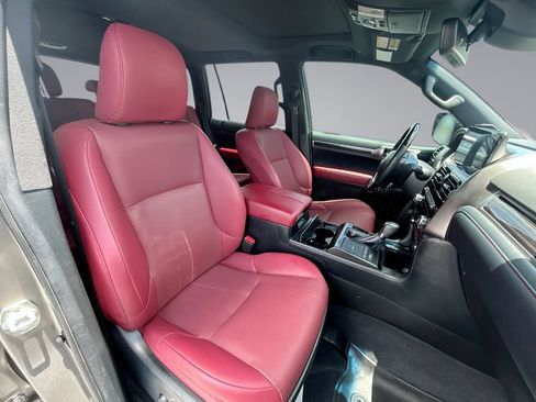Used 2023 Lexus GX 460 Premium w/ Premium Package AWD/4WD image 15