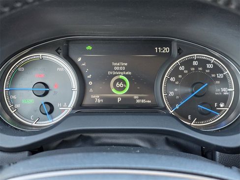 Used 2024 Toyota Venza LE image 11