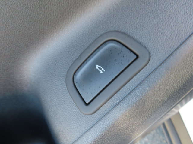 Used 2024 Chevrolet Traverse Z71 w/ LPO, Floor Liner Package AWD/4WD image 14