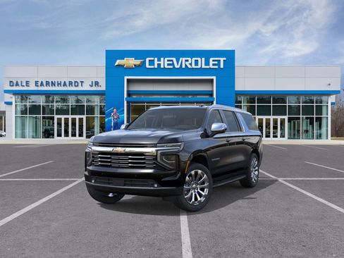 New 2026 Chevrolet Suburban Premier image 10