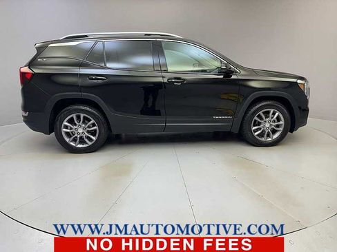 Used 2022 GMC Terrain SLT image 6