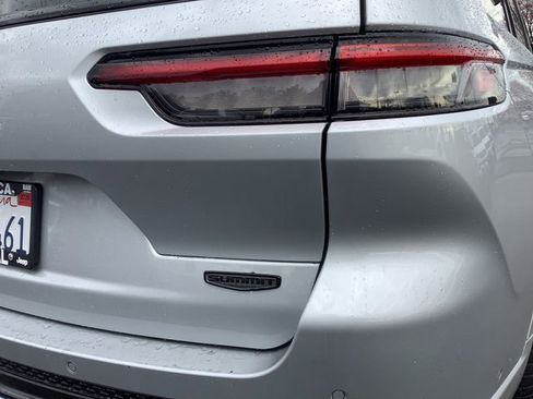 Used 2023 Jeep Grand Cherokee L Summit w/ Advanced Protech Group IV image 51