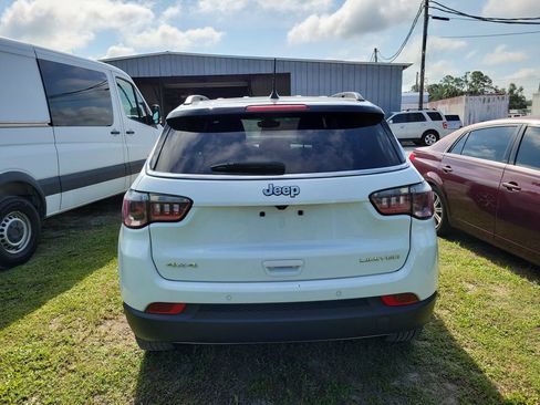Used 2024 Jeep Compass Limited AWD/4WD image 5