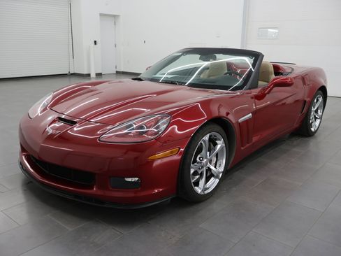 Used 2011 Chevrolet Corvette Grand Sport w/ Preferred Equipment Group RWD image 45
