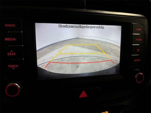 Used 2020 Kia Soul LX image 14