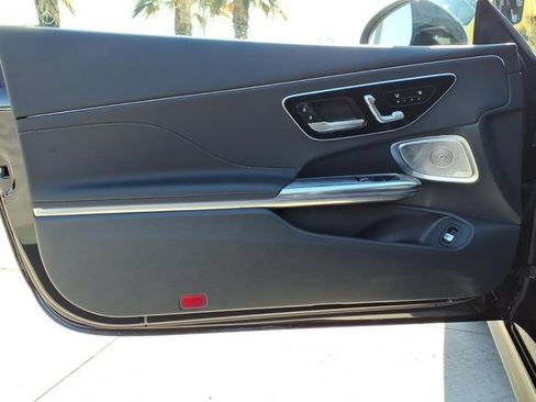 Used 2024 Mercedes-Benz CLE 300 4MATIC Coupe image 12