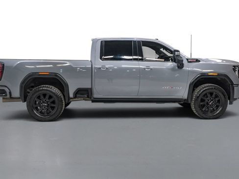 Used 2024 GMC Sierra 2500 AT4 w/ AT4 Premium Plus Package AWD/4WD image 5