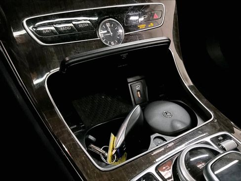 Used 2020 Mercedes-Benz C 300 4MATIC Sedan image 34
