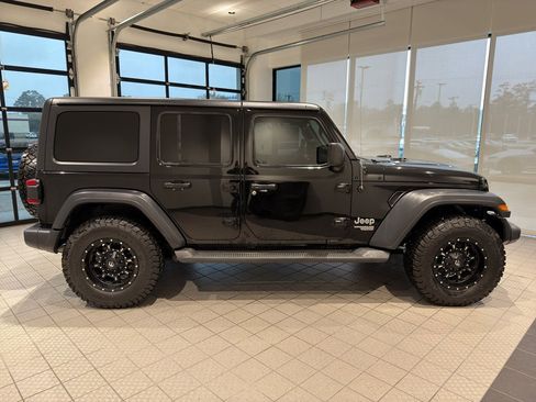 Used 2020 Jeep Wrangler Unlimited Sport S image 6
